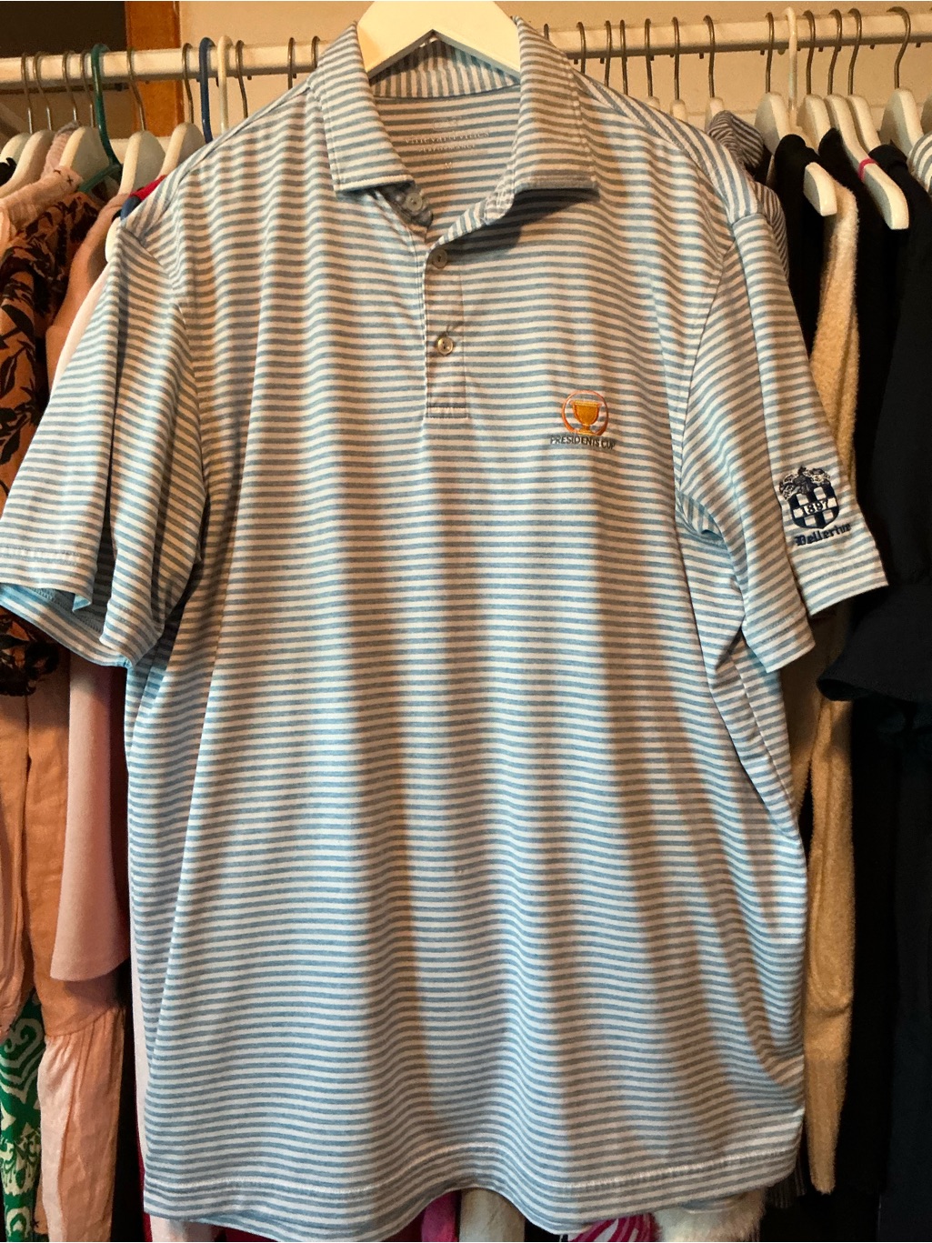 Vineyard Vines Light Blue  White Striped Polo Size Medium Presidents Cup